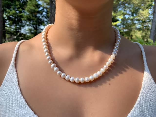 Pearl necklace